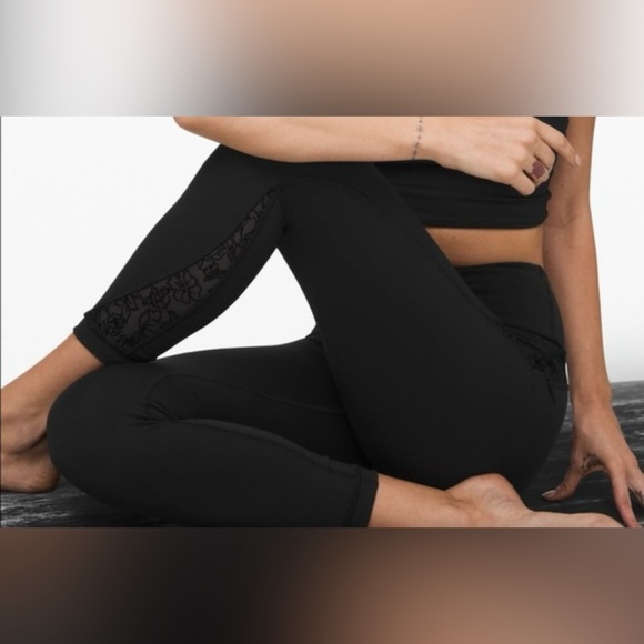 lululemon athletica Pants - Lululemon Flocked Floral Leggings